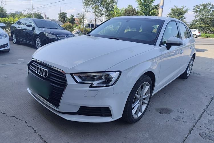 Used Audi A3 2018 30th Anniversary Edition Sportback 35 TFSI Ambition Model Guazi used car, China used car export, Used car for sale, Used cars, Cheapest cars for sale