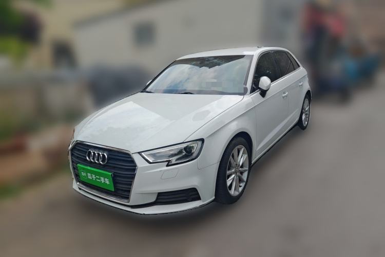 Used Audi A3 2018 30th Anniversary Edition Sportback 35 TFSI Ambition Model Guazi used car, China used car export, Used car for sale, Used cars, Cheapest cars for sale