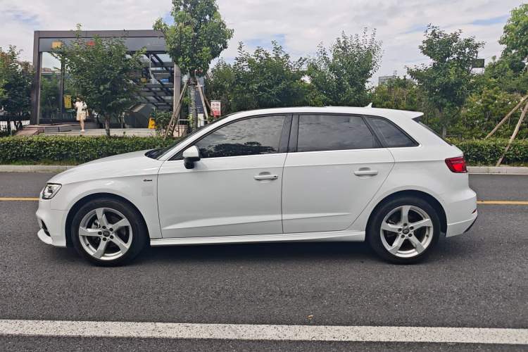 Used Audi A3 2018 30th Anniversary Edition Sportback 35 TFSI Fashion Model Exterior 2