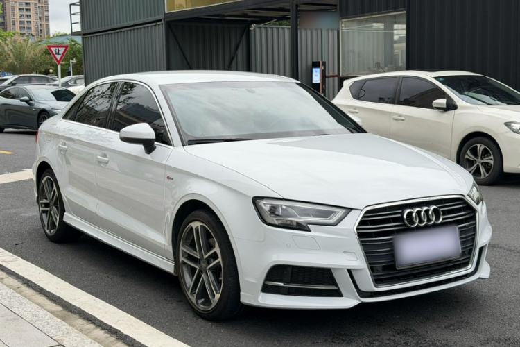 Used Audi A3 2018 30th Anniversary Edition Limousine 35 TFSI Ambition Model Exterior 4