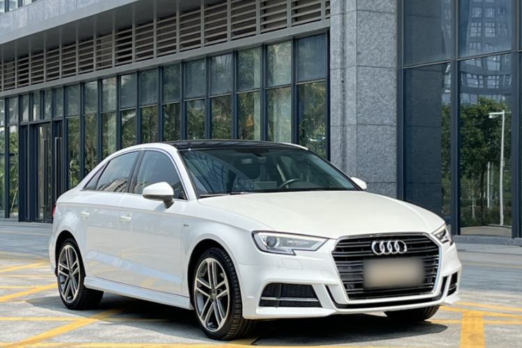 Used Audi A3 2018 30th Anniversary Edition Limousine 35 TFSI Fashion Model Exterior 4