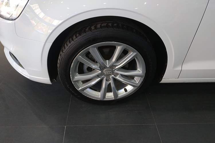 Used Audi A3 2018 30th Anniversary Edition Limousine 35 TFSI Ambition Model Exterior 4