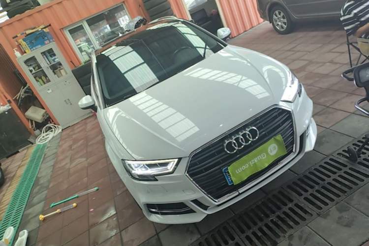 Used Audi A3 2018 30th Anniversary Edition Sportback 35 TFSI Sport Model Front Right 45 Deg