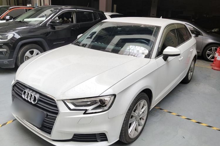 Used Audi A3 2018 30th Anniversary Edition Sportback 35 TFSI Ambition Model Guazi used car, China used car export, Used car for sale, Used cars, Cheapest cars for sale