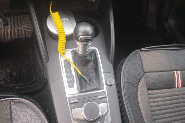 Used Audi A3 2018 30th Anniversary Edition Sportback 35 TFSI Fashion Model Gear Lever