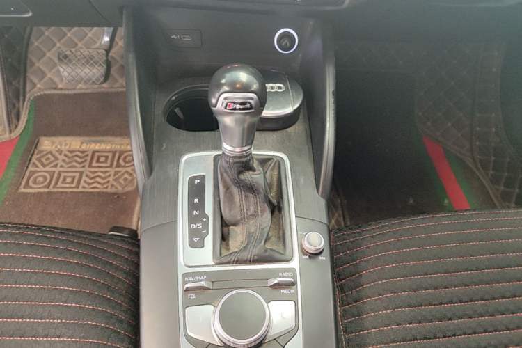 Used Audi A3 2018 30th Anniversary Edition Limousine 35 TFSI Ambition Model Gear Lever