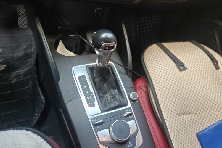Used Audi A3 2018 30th Anniversary Edition Sportback 35 TFSI Ambition Model Gear Lever