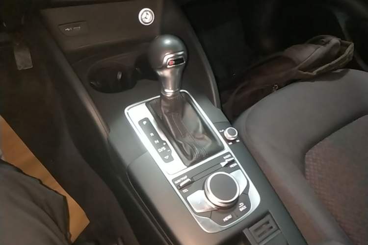 Used Audi A3 2018 30th Anniversary Edition Sportback 35 TFSI Ambition Model Gear Lever