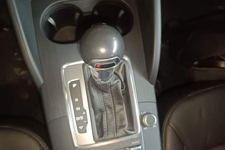 Used Audi A3 2018 30th Anniversary Edition Limousine 35 TFSI Fashion Model Gear Lever