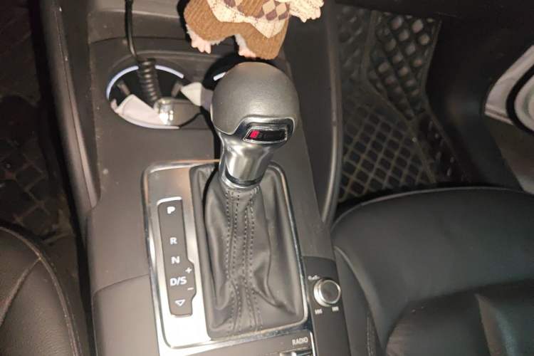 Used Audi A3 2018 30th Anniversary Edition Sportback 35 TFSI Style Model Gear Lever