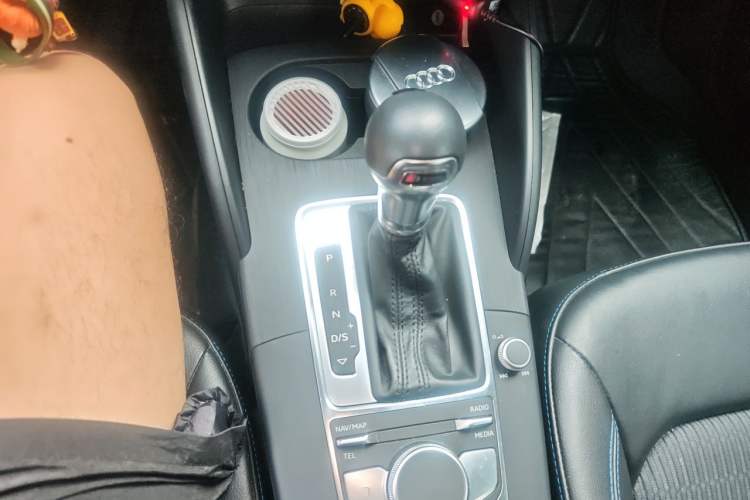 Used Audi A3 2018 30th Anniversary Edition Sportback 35 TFSI Fashion Model Gear Lever