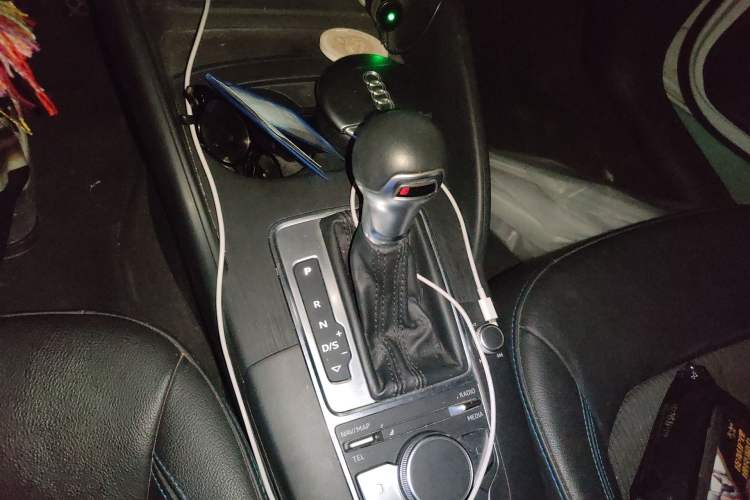 Used Audi A3 2018 30th Anniversary Edition Sportback 35 TFSI Fashion Model Gear Lever