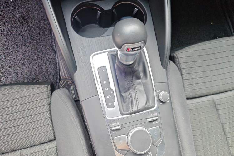 Used Audi A3 2018 30th Anniversary Edition Limousine 35 TFSI Sport Model Gear Lever
