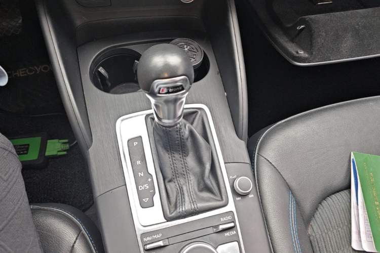 Used Audi A3 2018 30th Anniversary Edition Limousine 35 TFSI Fashion Model Gear Lever