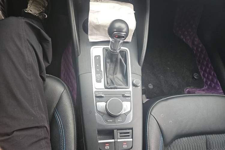 Used Audi A3 2018 30th Anniversary Edition Sportback 35 TFSI Fashion Model Gear Lever
