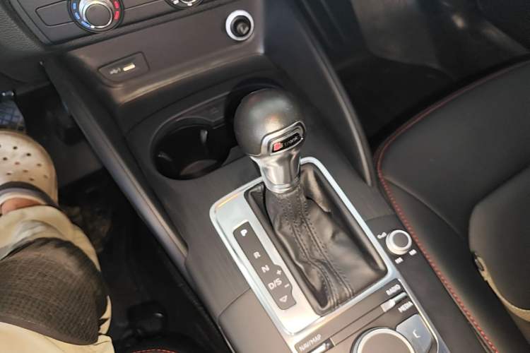 Used Audi A3 2018 30th Anniversary Edition Sportback 35 TFSI Ambition Model Gear Lever
