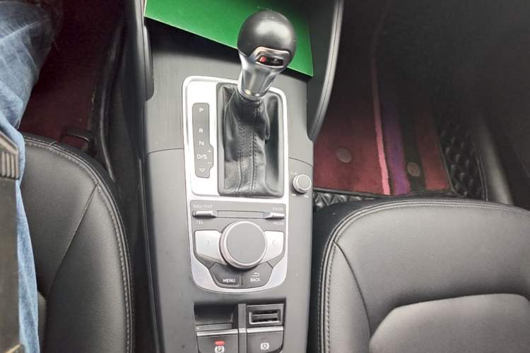Used Audi A3 2018 30th Anniversary Edition Sportback 35 TFSI Ambition Model Gear Lever