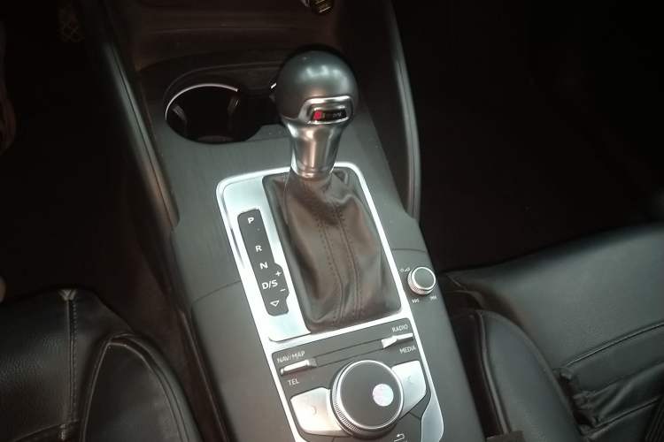 Used Audi A3 2018 30th Anniversary Edition Sportback 35 TFSI Sport Model Gear Lever