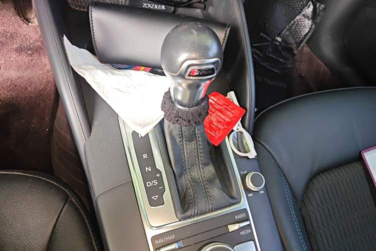 Used Audi A3 2018 30th Anniversary Edition Limousine 35 TFSI Fashion Model Gear Lever