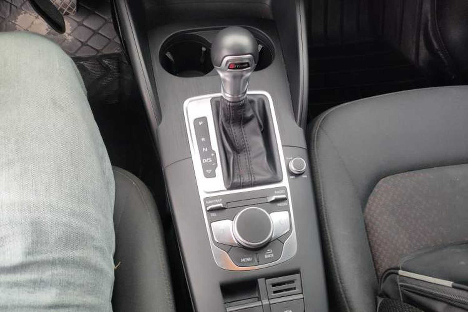 Used Audi A3 2018 30th Anniversary Edition Limousine 35 TFSI Ambition Model Gear Lever
