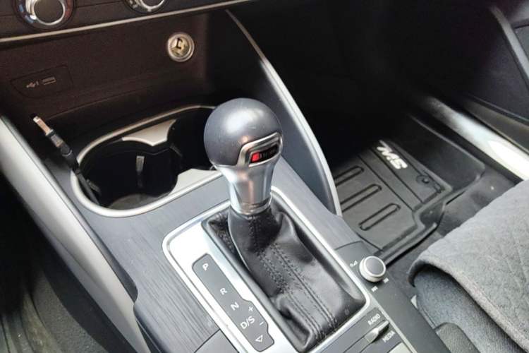 Used Audi A3 2018 30th Anniversary Edition Sportback 35 TFSI Ambition Model Gear Lever