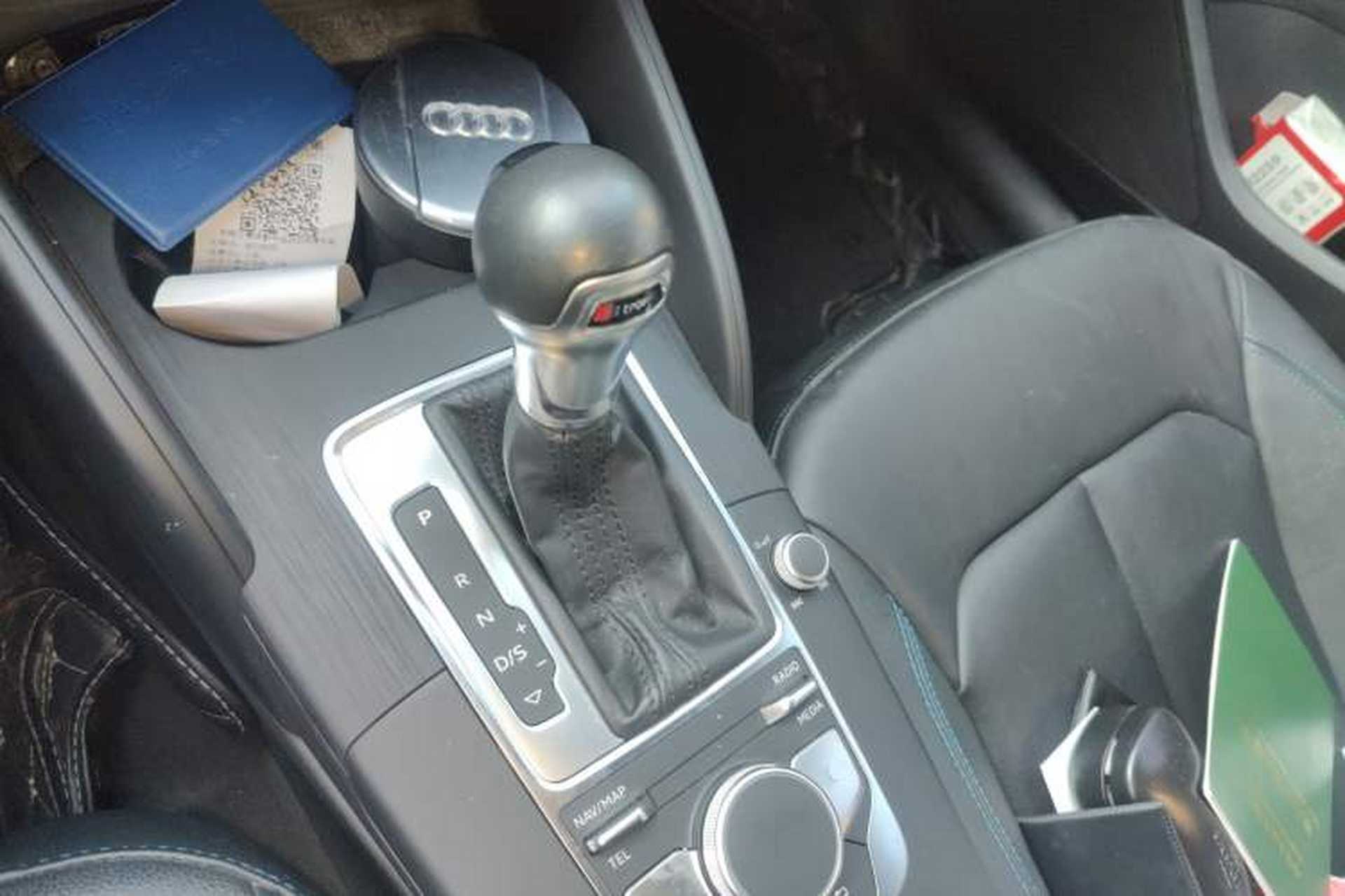 Used Audi A3 2018 30th Anniversary Edition Limousine 35 TFSI Fashion Model Gear Lever