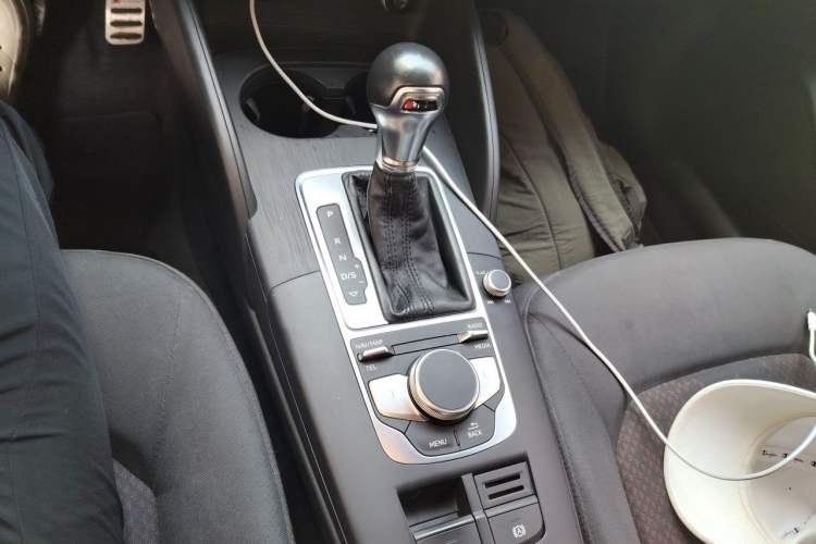 Used Audi A3 2018 30th Anniversary Edition Limousine 35 TFSI Ambition Model Gear Lever