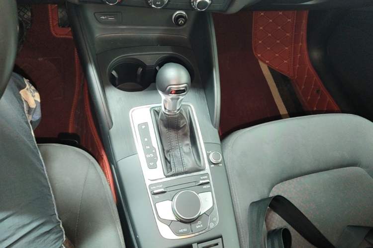 Used Audi A3 2018 30th Anniversary Edition Sportback 35 TFSI Ambition Model Gear Lever