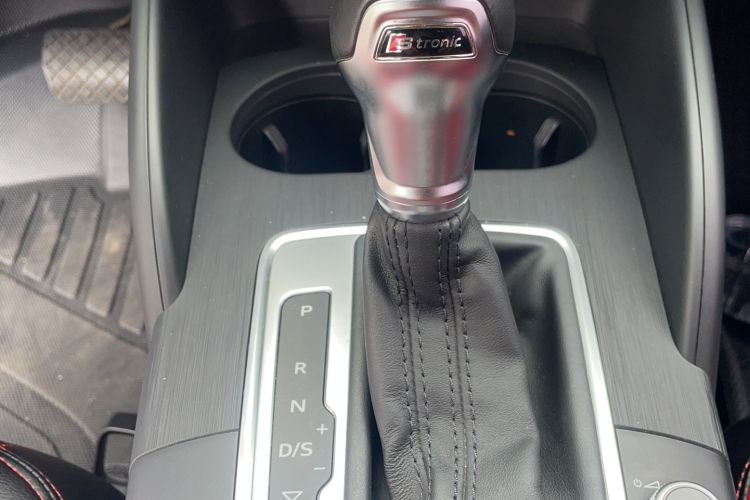 Used Audi A3 2018 30th Anniversary Edition Limousine 35 TFSI Ambition Model Gear Lever