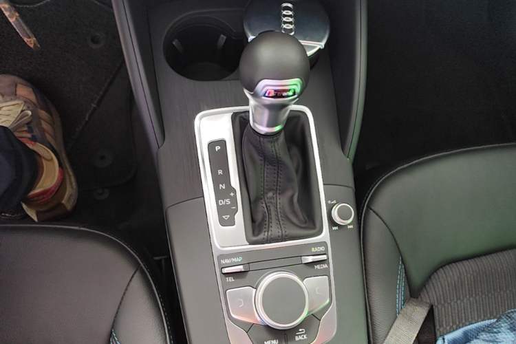Used Audi A3 2018 30th Anniversary Edition Limousine 35 TFSI Fashion Model Gear Lever