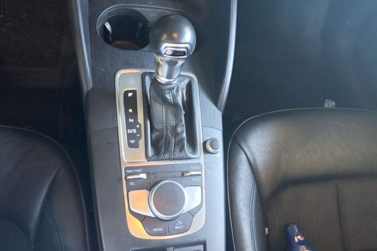 Used Audi A3 2018 30th Anniversary Edition Sportback 35 TFSI Fashion Model Gear Lever