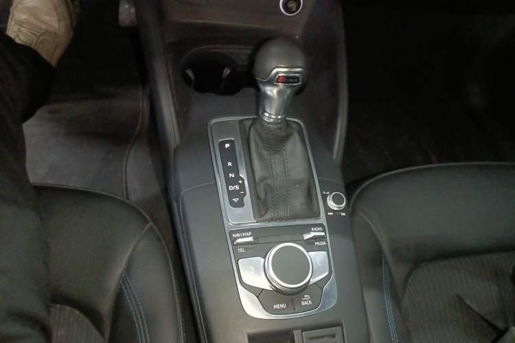 Used Audi A3 2018 30th Anniversary Edition Sportback 35 TFSI Fashion Model Gear Lever