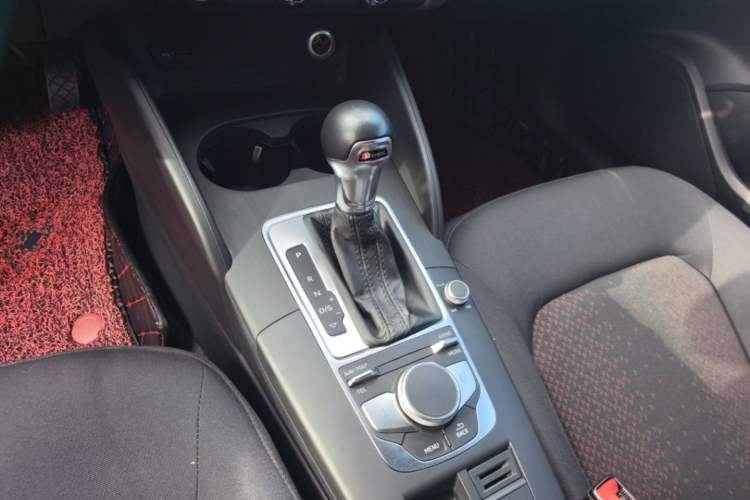 Used Audi A3 2018 30th Anniversary Edition Limousine 35 TFSI Ambition Model Gear Lever
