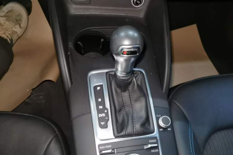Used Audi A3 2018 30th Anniversary Edition Limousine 35 TFSI Fashion Model Gear Lever