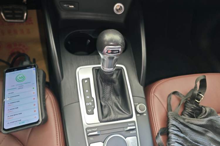 Used Audi A3 2018 30th Anniversary Edition Limousine 35 TFSI Ambition Model Gear Lever