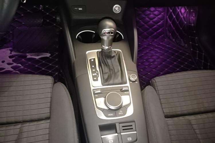 Used Audi A3 2018 30th Anniversary Edition Limousine 35 TFSI Sport Model Gear Lever