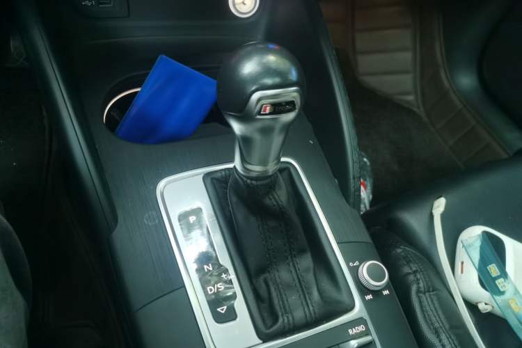 Used Audi A3 2018 30th Anniversary Edition Sportback 35 TFSI Sport Model Gear Lever