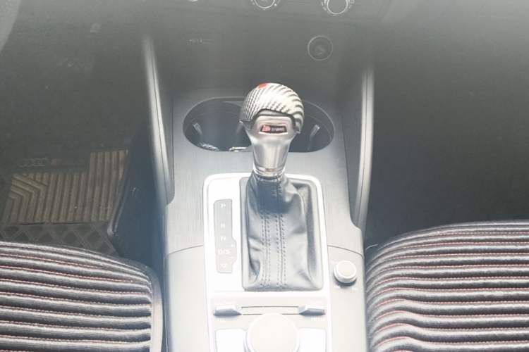 Used Audi A3 2018 30th Anniversary Edition Sportback 35 TFSI Ambition Model Gear Lever