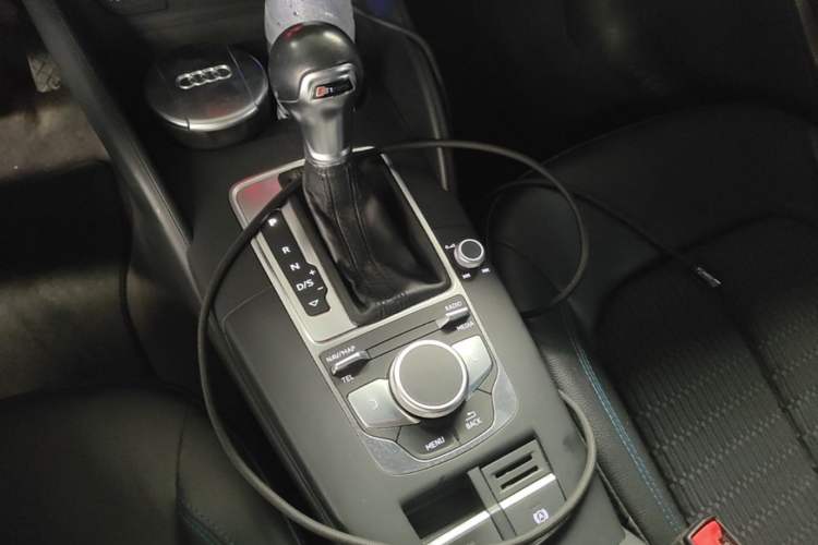 Used Audi A3 2018 30th Anniversary Edition Limousine 35 TFSI Fashion Model Gear Lever