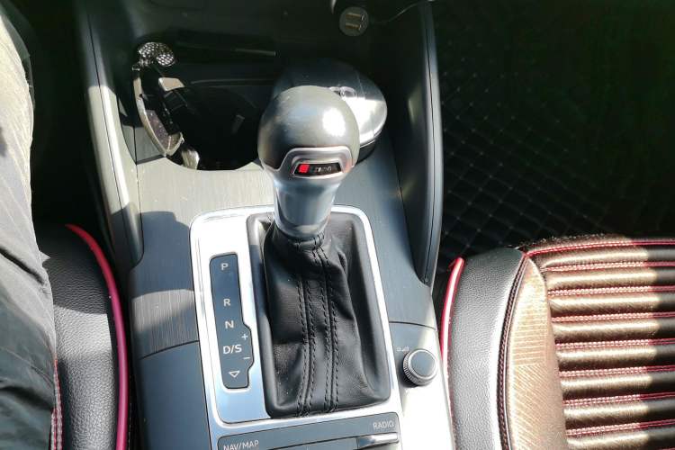 Used Audi A3 2018 30th Anniversary Edition Limousine 35 TFSI Fashion Model Gear Lever