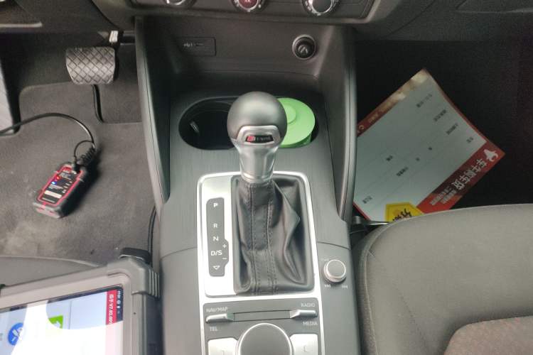 Used Audi A3 2018 30th Anniversary Edition Limousine 35 TFSI Ambition Model Gear Lever