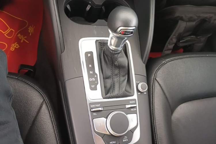 Used Audi A3 2018 30th Anniversary Edition Limousine 35 TFSI Ambition Model Gear Lever