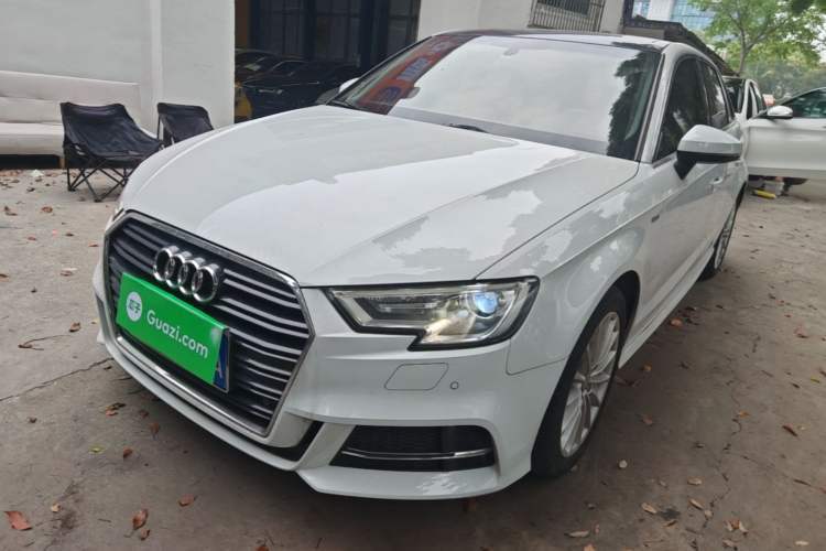 Used Audi A3 2018 30th Anniversary Edition Sportback 35 TFSI Fashion Model Guazi used car, China used car export, Used car for sale, Used  cars, Cheapest cars for sale