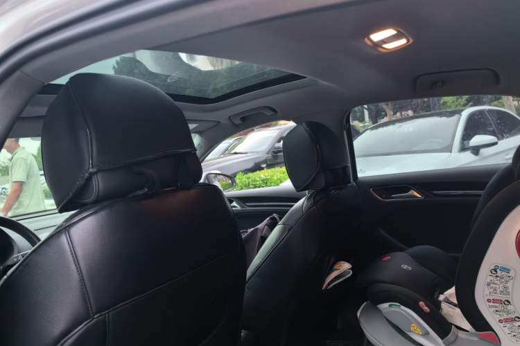 Used Audi A3 2018 30th Anniversary Edition Limousine 35 TFSI Fashion Model Headliner