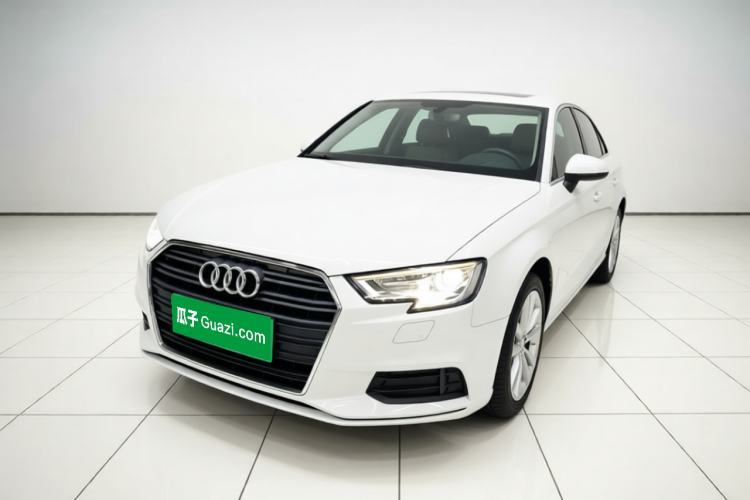 Used Audi A3 2018 30th Anniversary Edition Limousine 35 TFSI Ambition Model Guazi used car, China used car export, Used car for sale, Used cars, Cheapest cars for sale