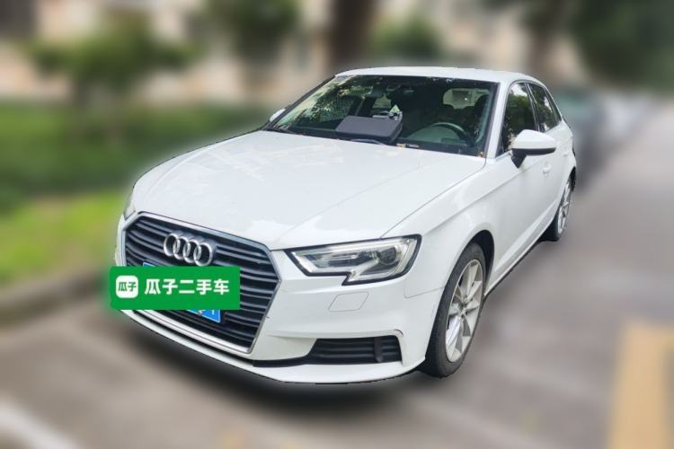 Used Audi A3 2018 30th Anniversary Edition Sportback 35 TFSI Ambition Model Guazi used car, China used car export, Used car for sale, Used cars, Cheapest cars for sale