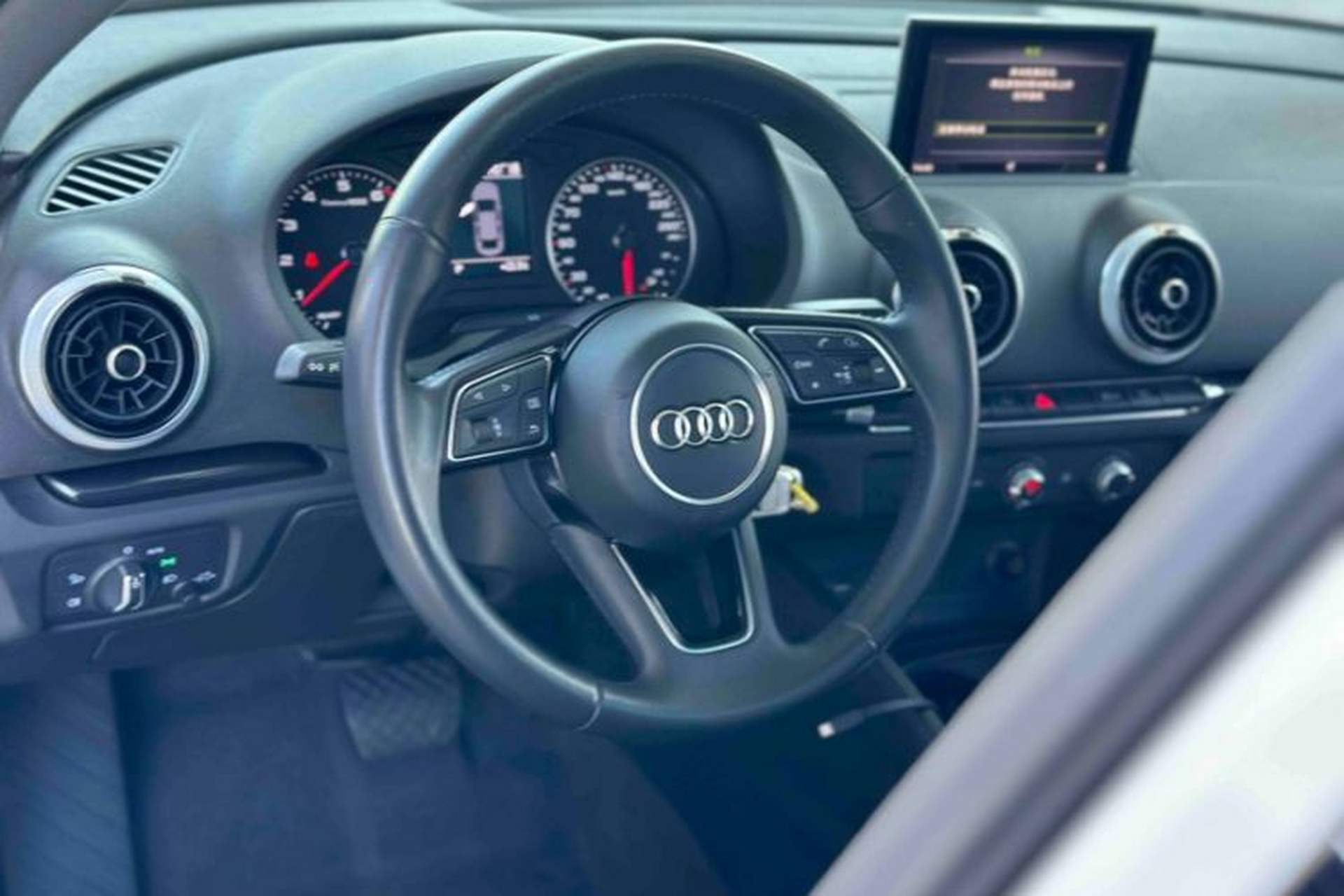 Used Audi A3 2018 30th Anniversary Edition Limousine 35 TFSI Fashion Model Interior 2