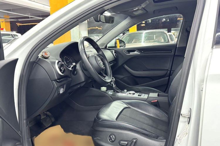 Used Audi A3 2018 30th Anniversary Edition Limousine 35 TFSI Fashion Model Interior 2