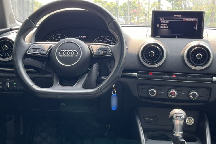 Used Audi A3 2018 30th Anniversary Edition Limousine 35 TFSI Fashion Model Interior 2