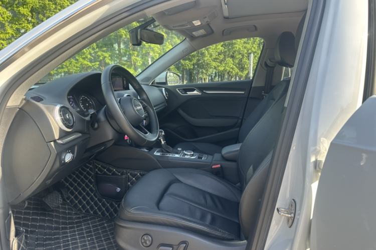 Used Audi A3 2018 30th Anniversary Edition Sportback 35 TFSI Style Model Interior 2